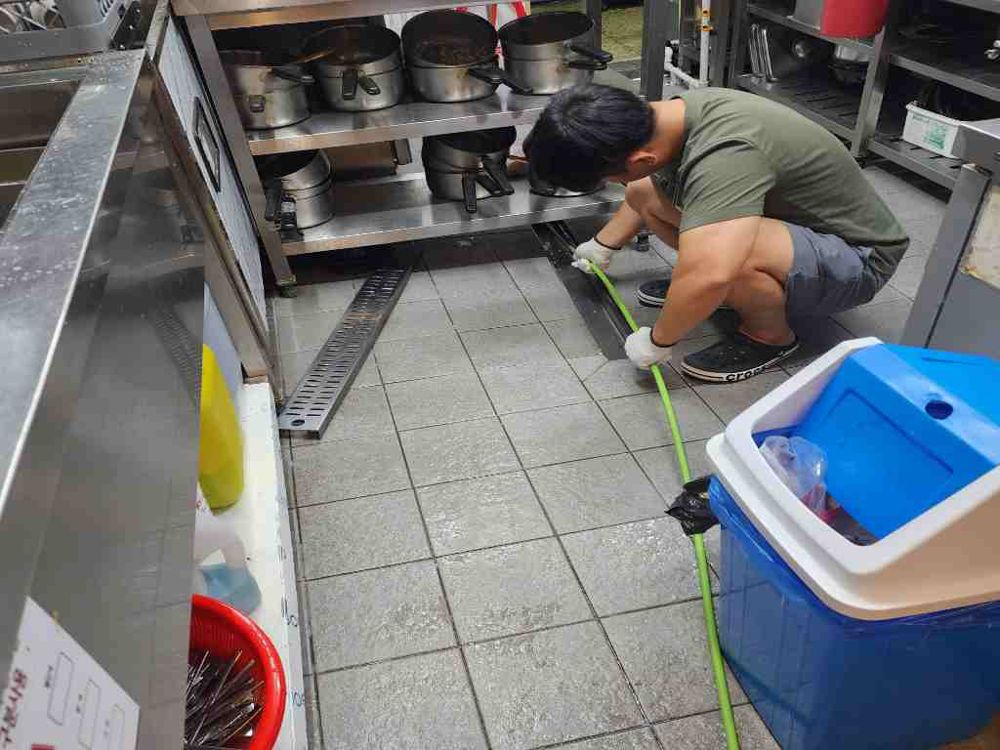 청운효자동 식당 주방 배수로 막힘 뚫음
